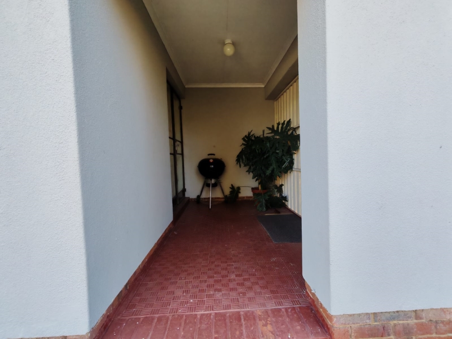 3 Bedroom Property for Sale in Vaalpark Free State